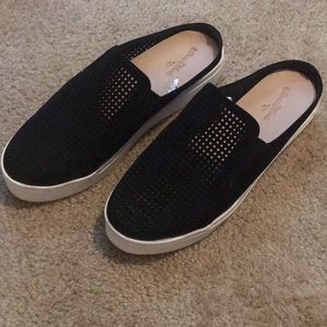 Slip on sneakers
